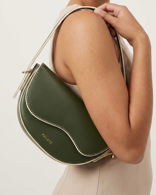 Halfmoon crossbody bag -Small