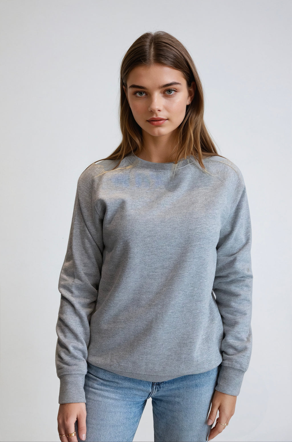 CLASSIC SWEATER- GREY