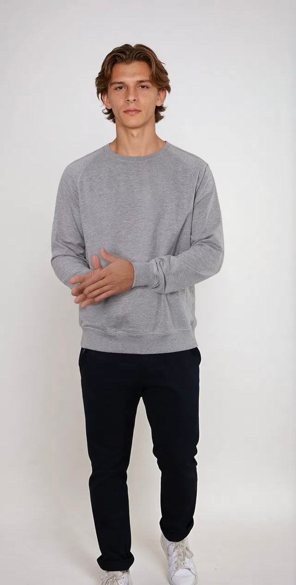 CLASSIC SWEATER- GREY