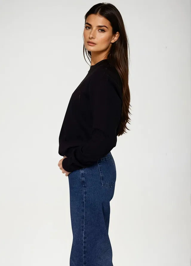 CLASSIC SWEATER-BLACK