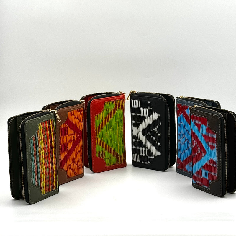 Delightful Zip purse