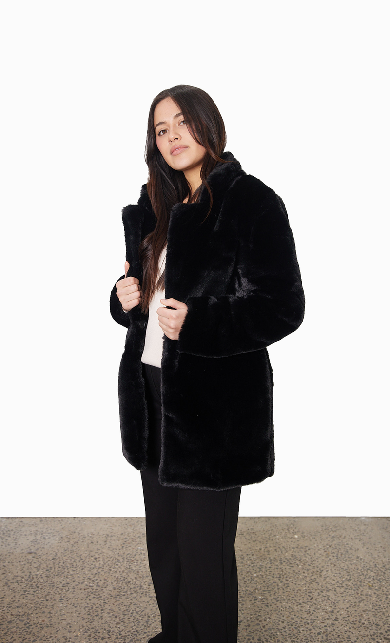 FAUX FUR COAT - BLACK